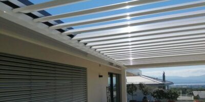 Pergola bioclimatique à lames orientables - Weisz